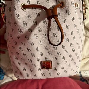 Dooney & Bourke white logo Bucket Bag